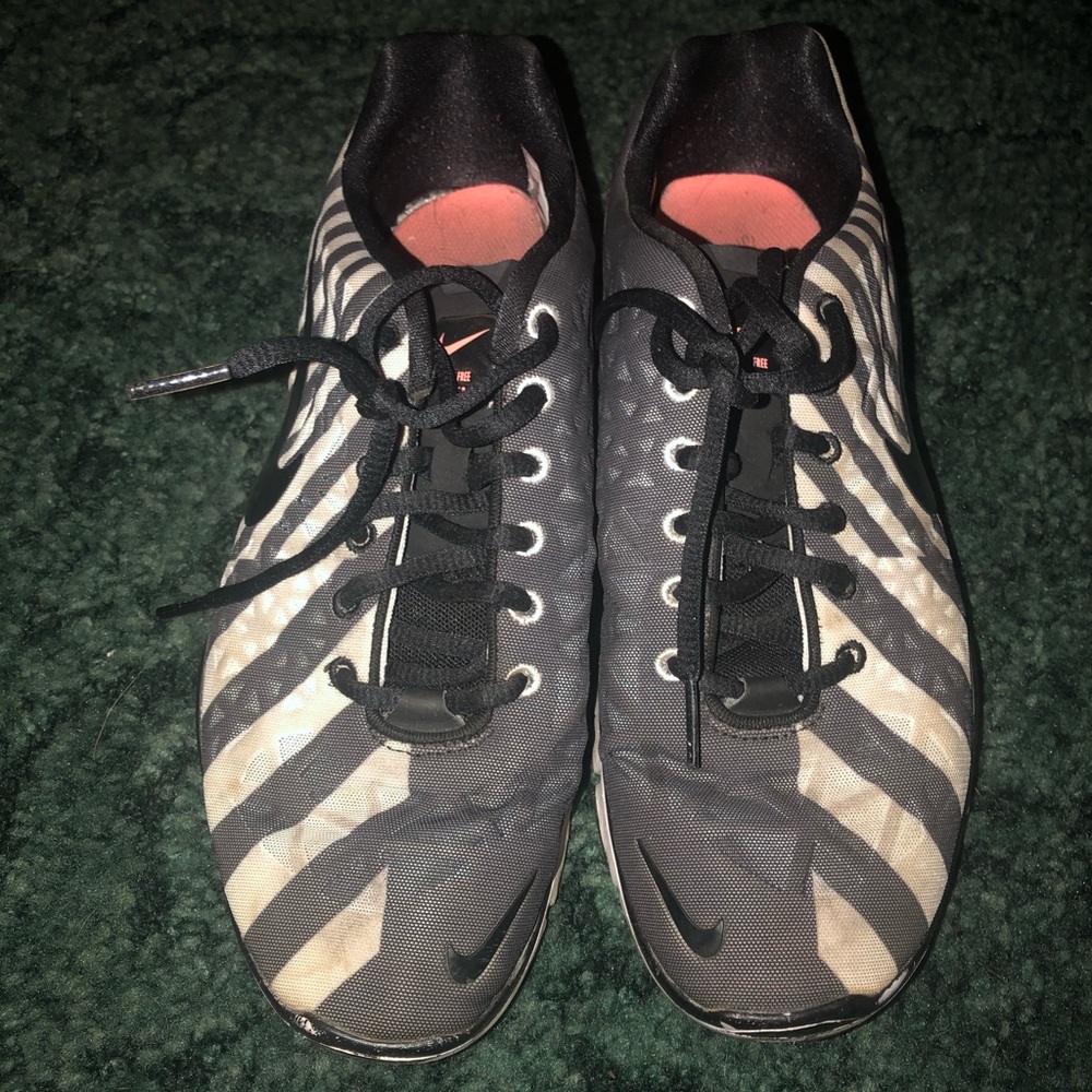 Nike women’s sneaker size 9.5